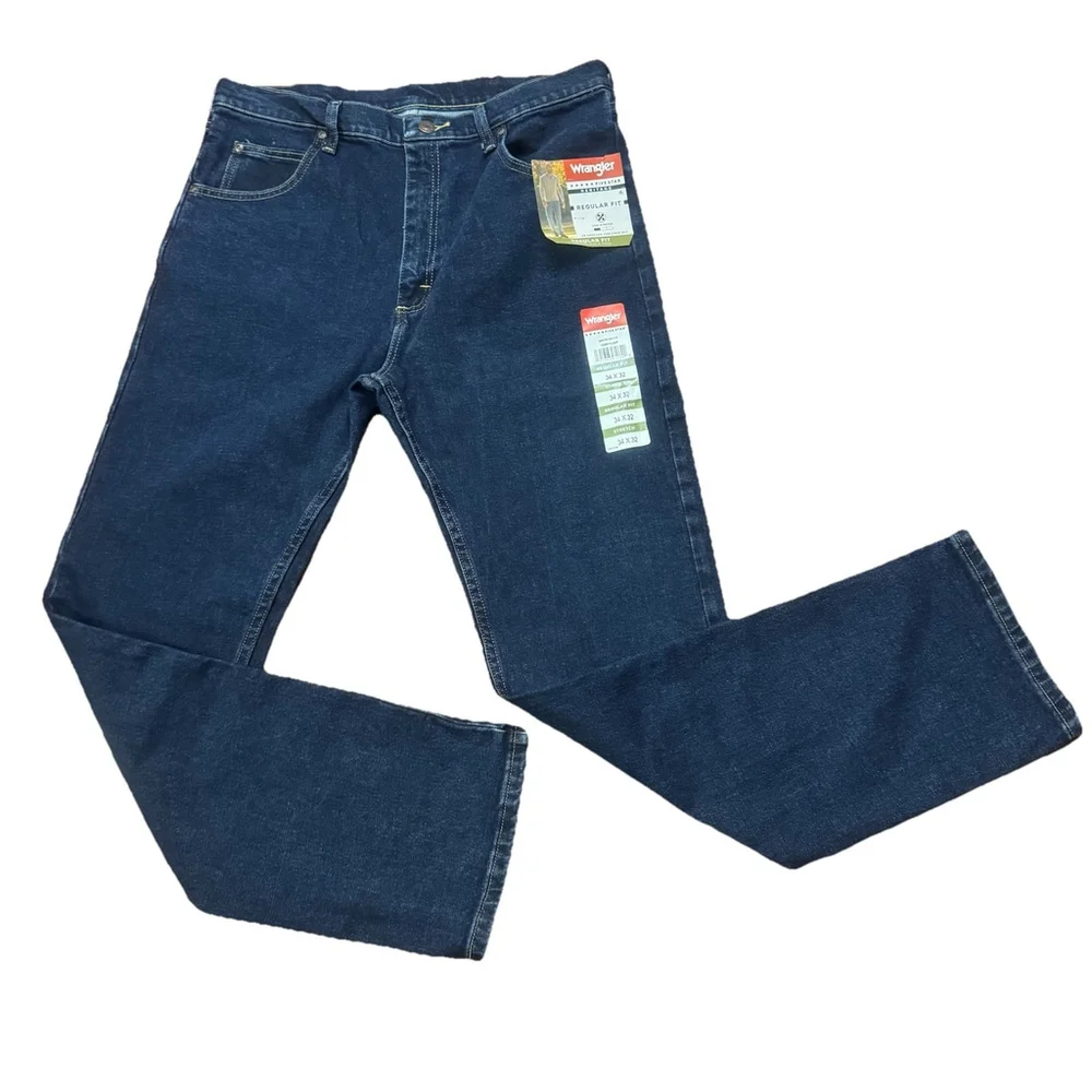 NWT Wrangler Regular Fit Size:34x32 Regular Fit Jeans Straight Dark Wash Men